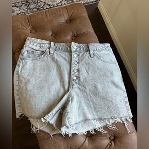 Universal thread grey women’s shorts size 10/30